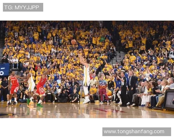 勇士队在14年季后赛中的辉煌历程与传奇时刻回顾