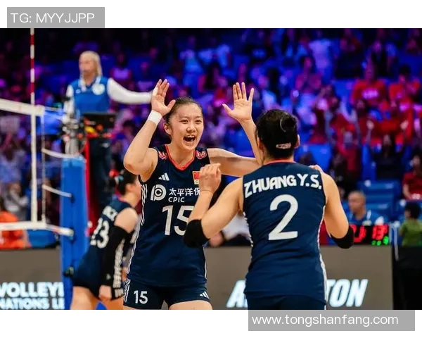 女排世界杯精彩对决中国女排迎战强敌美国队全力争胜