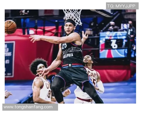 戴维斯与西蒙斯对决分析：谁能在NBA赛场上更胜一筹